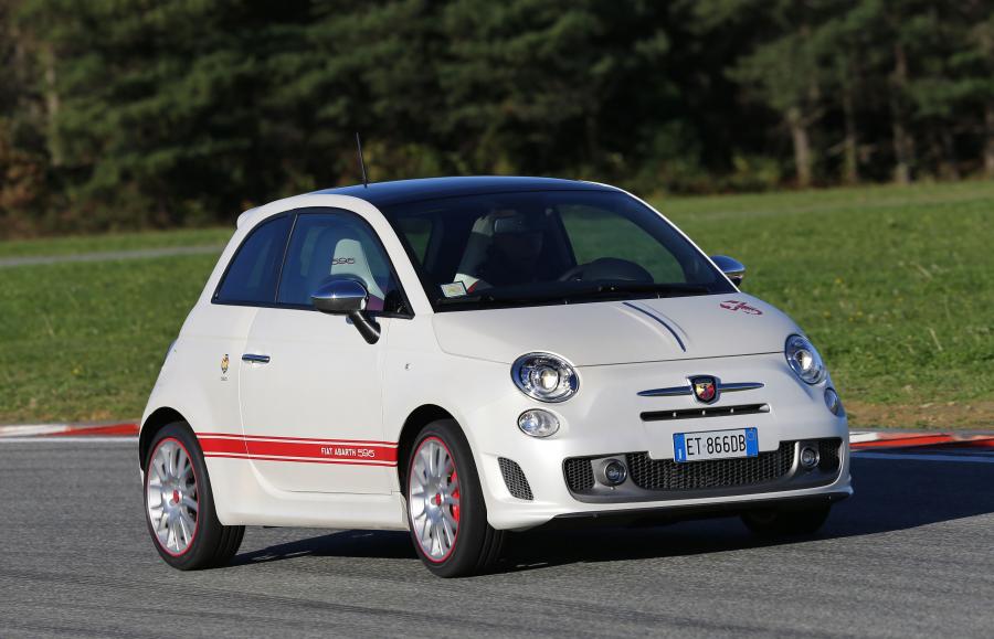  Abarth 595 50th Anniversary Edition 2013 года  (фото 1 из 26)